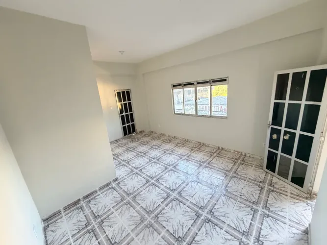 Alugo apartamento - CENTRO