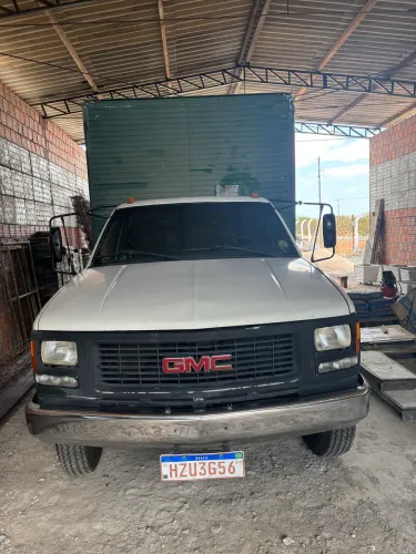 GMC 2001 bem conservado