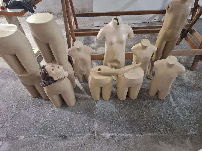 Combo de manequins infantis para loja