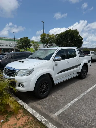 Toyota Hilux CD Limited 4X4 3.0 TDI Diesel Aut. 2015