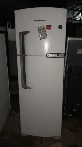 Geladeira Brastemp frost free conservada