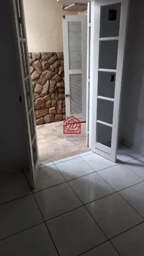 Casa com 3 dormitórios à venda por R$ 550.000,00 - Centro - Macaé/RJ
