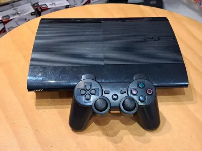 Play 3 Tunado Hd 500gb com varios jogos na memoria por R$1000,00 no Pix
