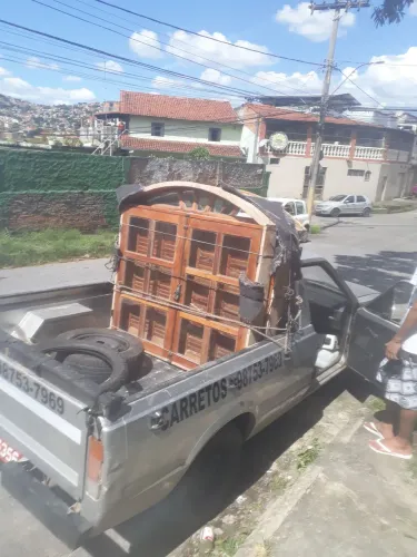 Faço carreto 