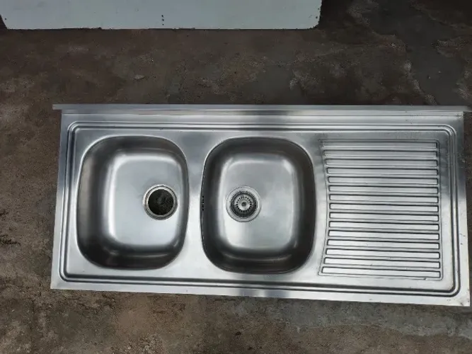 Pia de aço inox 1.20 cm com duas cubas