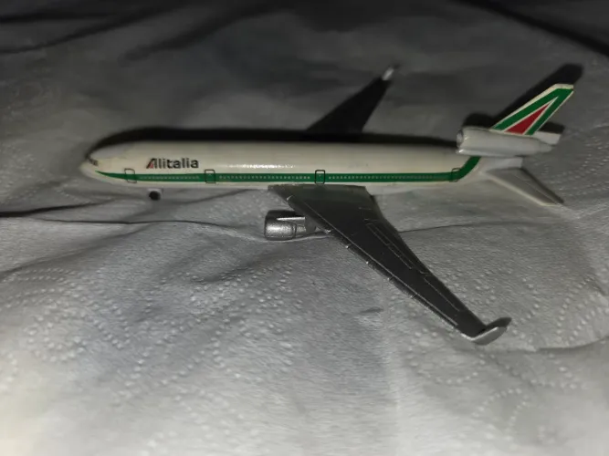 MINI AVIÃO MD 11 DA ALITÁLIA ,MARCA SCHABAK ALEMÃ , VINTAGE !