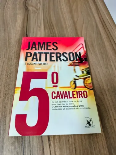 Livro - 5° Cavaleiro - James Patterson (Usado)