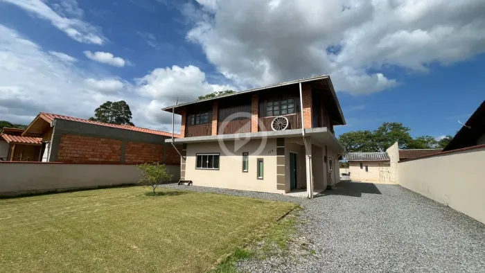 Casa à venda no bairro Bananal do Sul - Guaramirim/SC