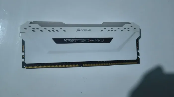 Memória ram Corsair vengeance pro 8gb ddr4 3200mhz