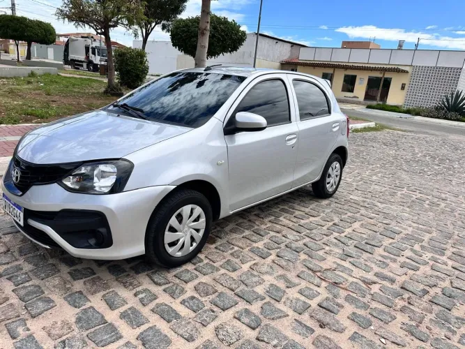 Toyota Etios X 1.3 Flex 16V 5P Mec. 2020