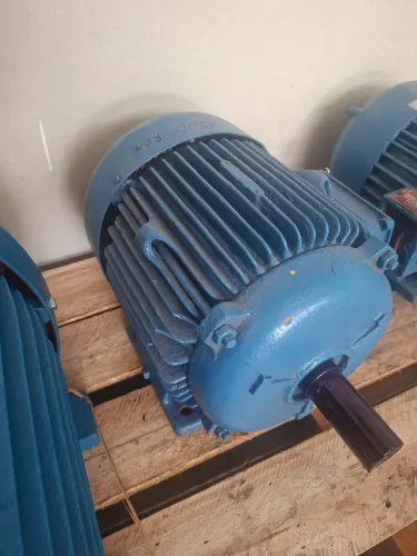 Motor 10 cv 1200rpm 6 p 220 /380