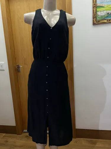 Vestido mídi preto tamanho P