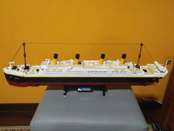 Titanic dOvOb 2022 Peças Montado - 68cm (Apenas Retirada)