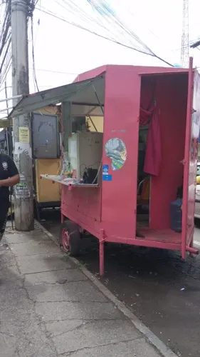 Alugo treller com ponto,local com bastante movimento de pessoas