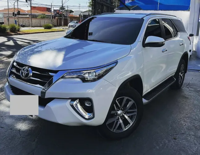 Toyota Hilux SW4 SRX 4X4 2.8 TDI 16V Dies. Aut. 2019