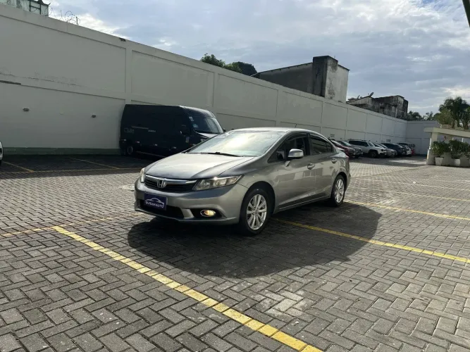 Honda Civic Sedan LXS 1.8/1.8 Flex 16V Aut. 4P 2014