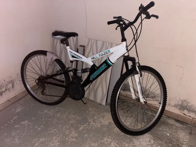 Bicicleta Hill Razer Fischer