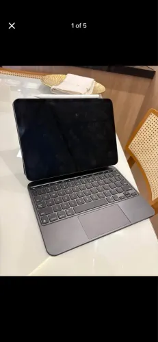 iPad Pro 11? (M4 256GB) + Magic Keyboard + Apple Pencil Pro