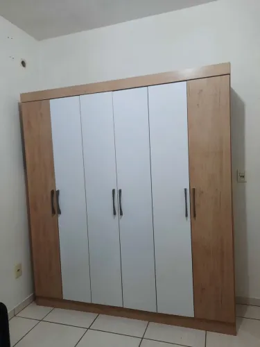 GUARDA ROUPA PARA DOAÇÃO
