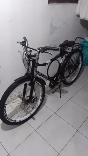 Bicicleta montadinha