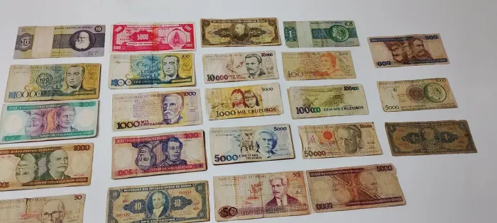 NOTAS ANTIGAS - CRUZADOS E CRUZEIROS.