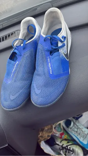 Chuteira NIKE PHANTON