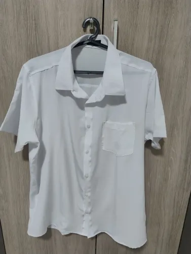 Camisa social masculina branca manga curta para trabalho