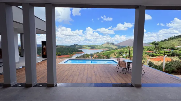 Maravilhoso rancho a venda na prainha de Caconde!!