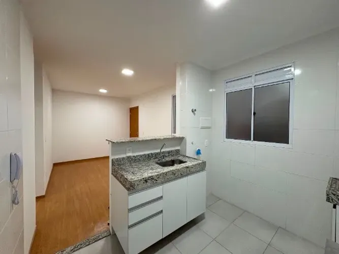Apartamento de 2 quartos a 5 minutos da UEL