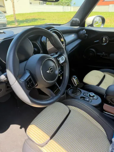 Mini Cooper SE Exclusive 3P (elétrico) 2022