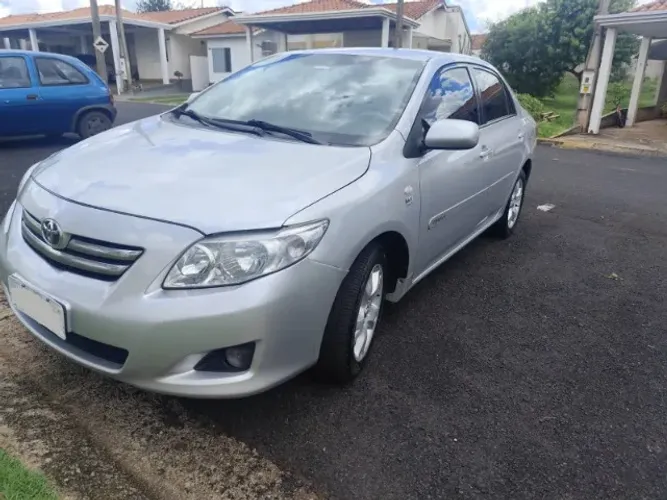 Toyota Corolla GLI 1.8 Flex 16V Aut. 2011