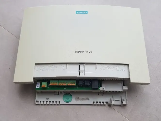 Central PABX Siemens Hipath 1120