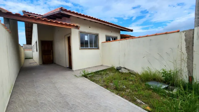 Casa à venda em Peruíbe/SP