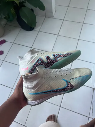 Chuteira Nike