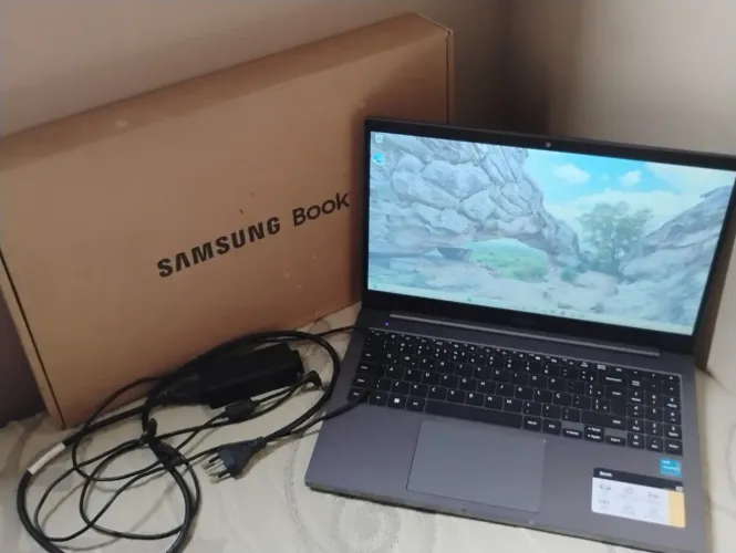 Notebook Samsung Book - Praticamente Novo (Pouco Uso) +<br><br>Caixa Original
