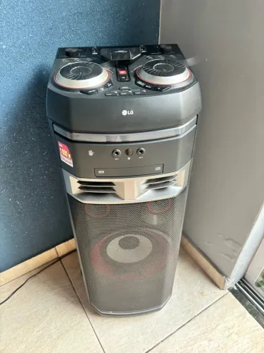 Mini System LG Xboom OK75 de 1000W.