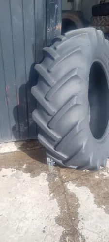 Pneu de trator 