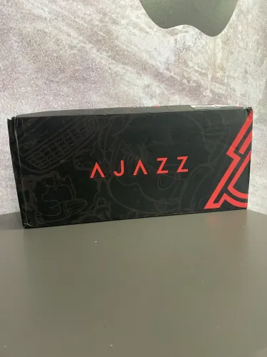 teclado mecânico Ajazz AK820.