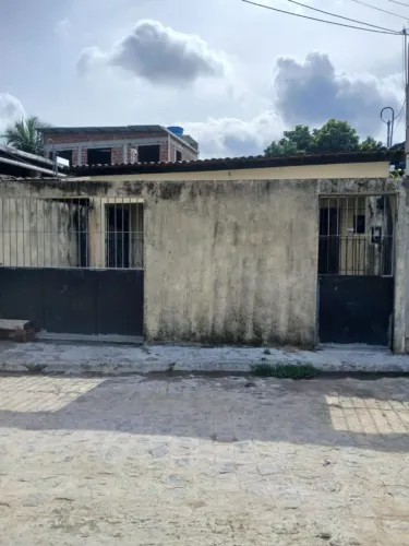 Casa em Igarassu, 2 quartos com quintal (entrada de Mangue Seco)