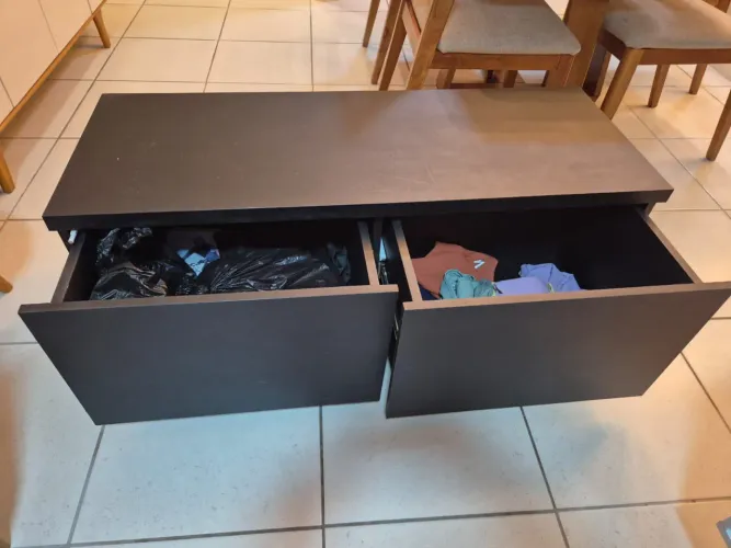 Móveis para loja Balcão de recepção + 2 gavetões de roupa + base para vitrine