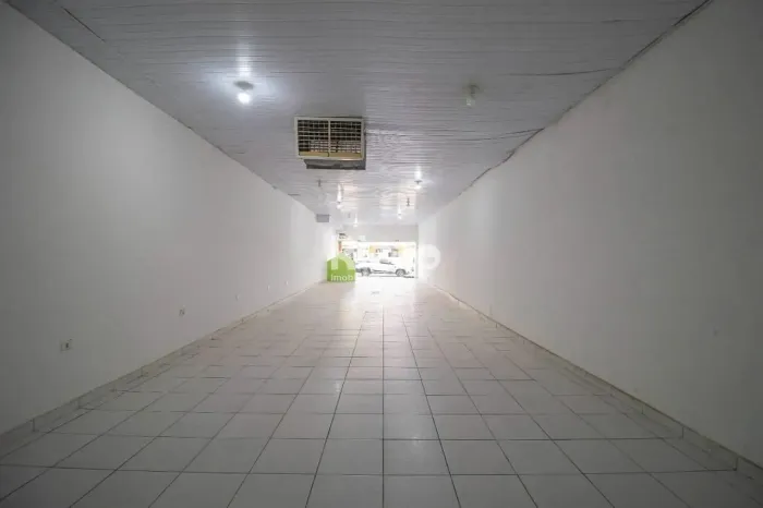 Loja com mais 350M² na 24 de outubro em Campinas, Goiânia - GO