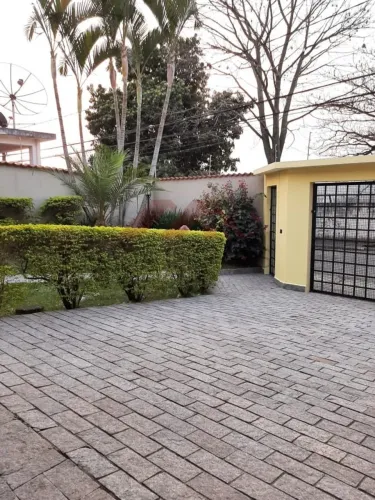 Casa para Venda em Mogi das Cruzes, Vila Lavínia, 4 dormitórios, 1 suíte, 4 banheiros, 4 v