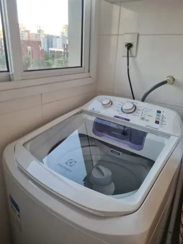 Máquina de Lavar Electrolux 10,5kg Branca Turbo Economia com Jet&Clean e Filtro Fiapos (LA