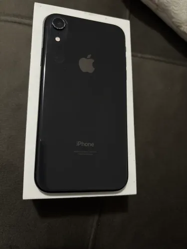 iPhone XR impecável