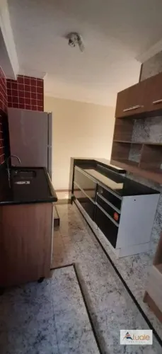 Apartamento com 3 dormitórios para alugar, 65 m² por R$ 2.330,00/mês - Villa Flora - Horto