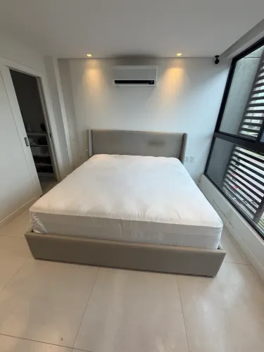 Cama Personalizada King Size com Cabeceira