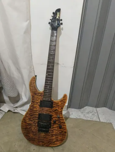 Guitarra Tagima vulcan
