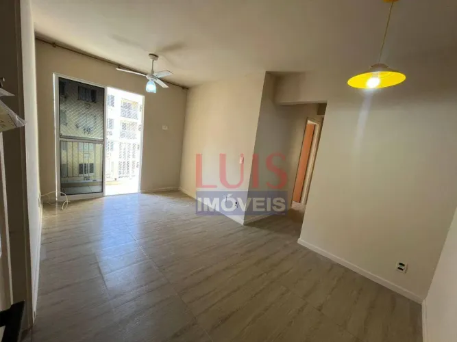 Apartamento com 2 dormitórios para alugar, 60 m² por R$ 2.594,00/mês - Piratininga - Niter