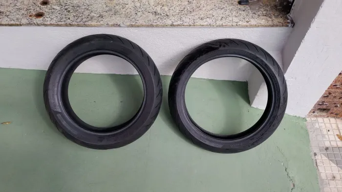 Pirelli Diablo Rosso Scooter 160/60 R15 + Pneu Pirelli 120/70 R17 Mic 58H