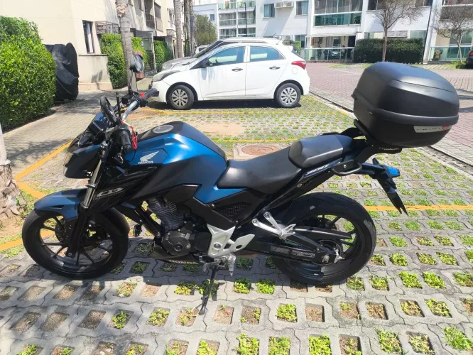 CB 300 ABS